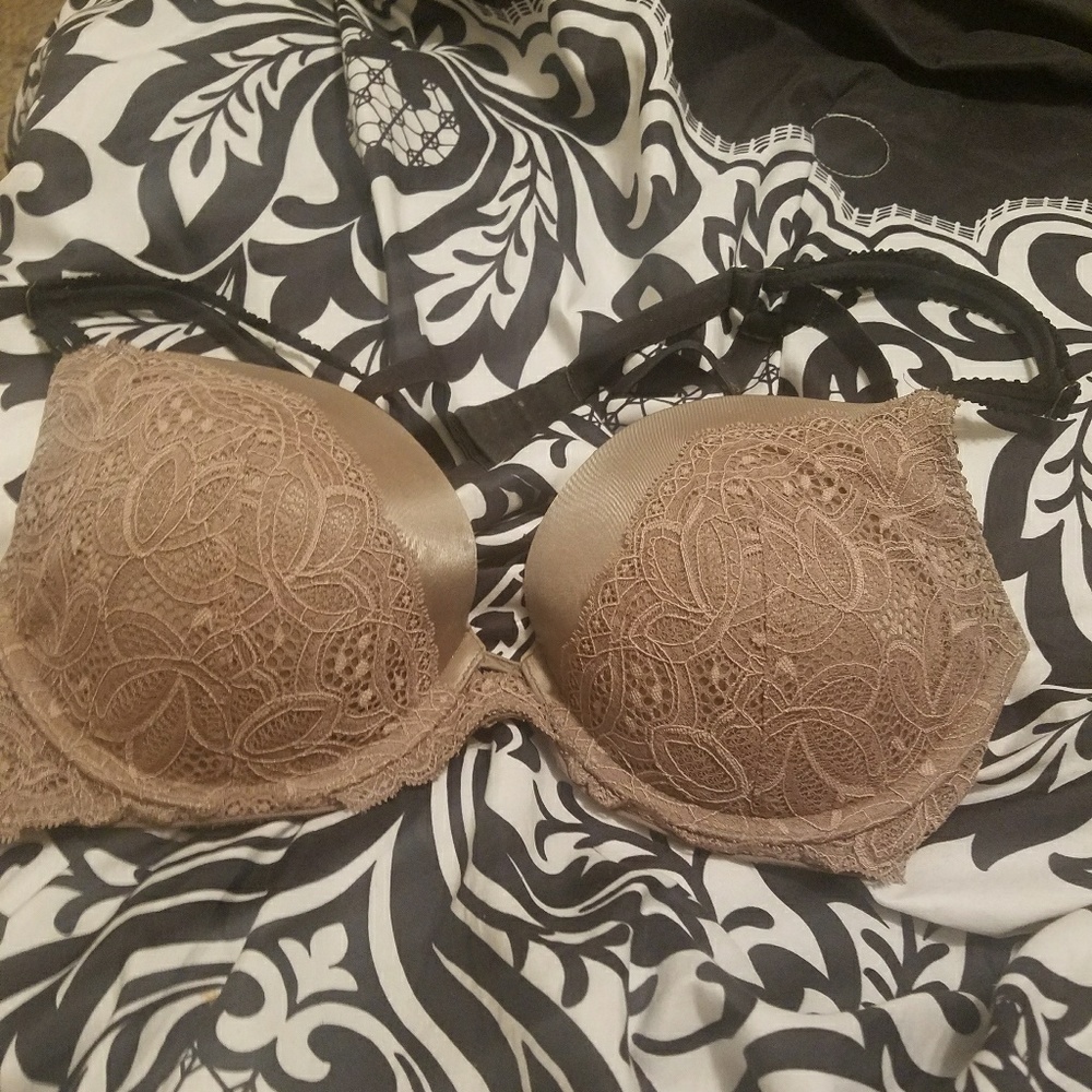 Victoria's secret push up bra with cut out back
